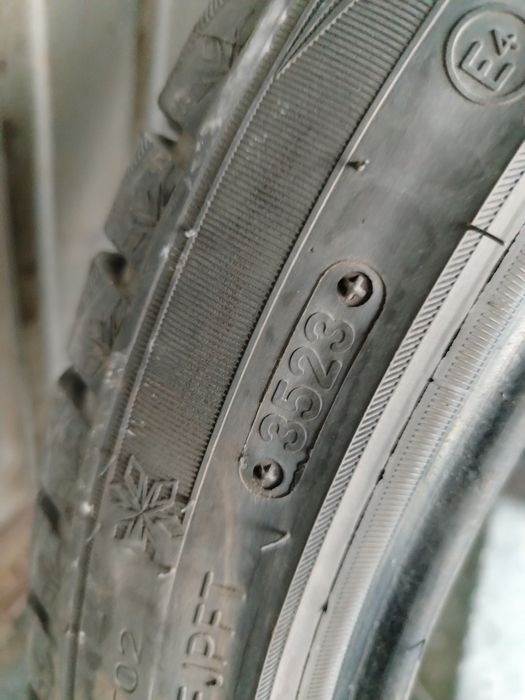 Қысқы дөңгелек сатылады 225/45R19