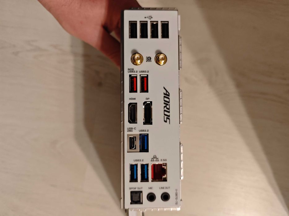 Placa de baza Gigabyte Z790 aorus elite ax-w