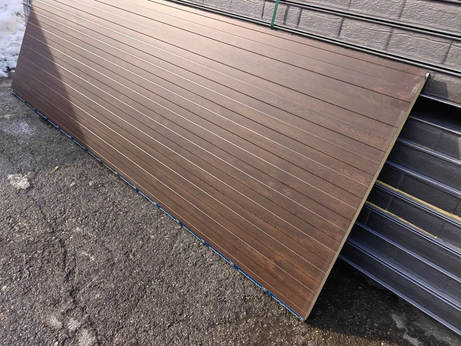 Depozit Panouri Sandwich Transport Gratuit in Brasov