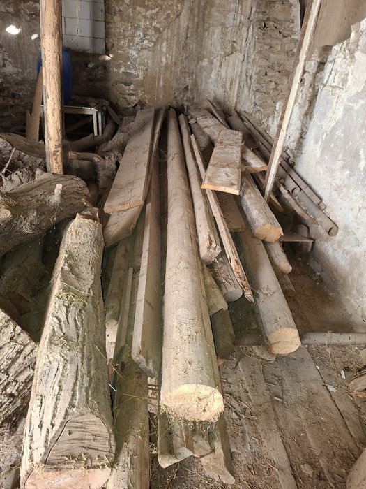 Lemn de nuc uscat rustic