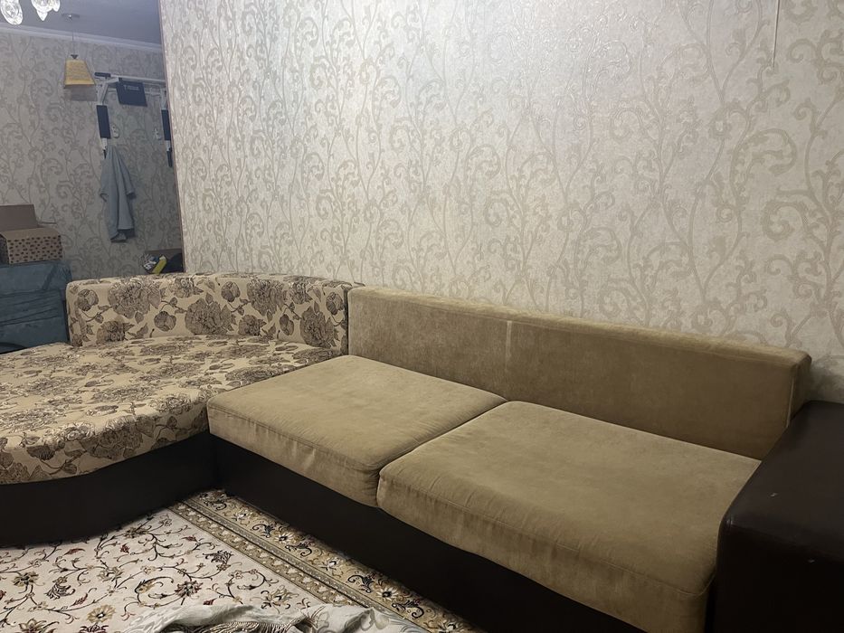Продам Диван,  в  хорошем состояниий