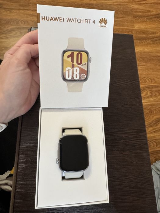 Huawei watch fit 4 (încă este in garanție)