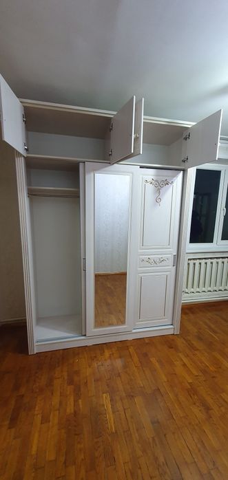 Шкаф спальный для вещей