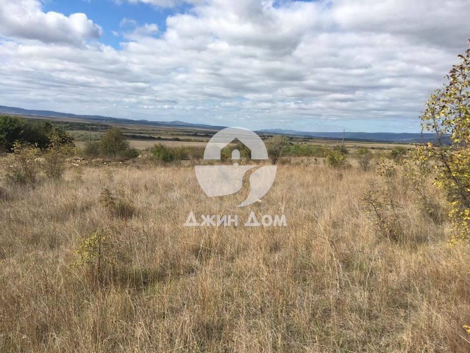 Поземлен имот с ГЛЕДКА МОРЕ В м-т Чолакова чешма, с. Кошарица