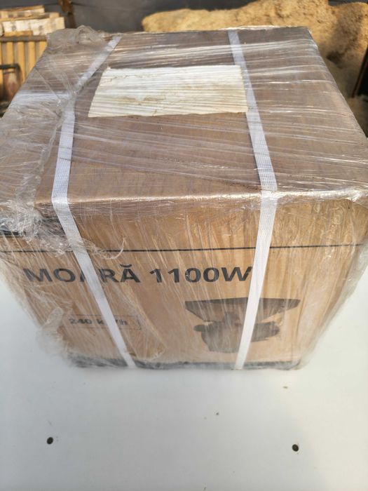 Moara cereale elctrica 1.1 KW, 220V, viteza 2850 r/min, cap 240 Kg/h