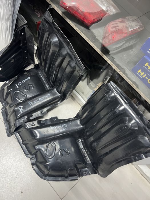 Подкрылок Ispum Alphard Sienna Estima