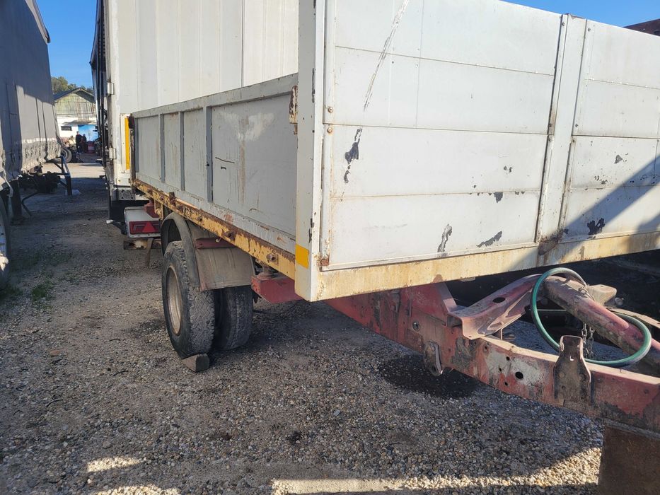 Sasiu remorca basculabila pe 3 laturi