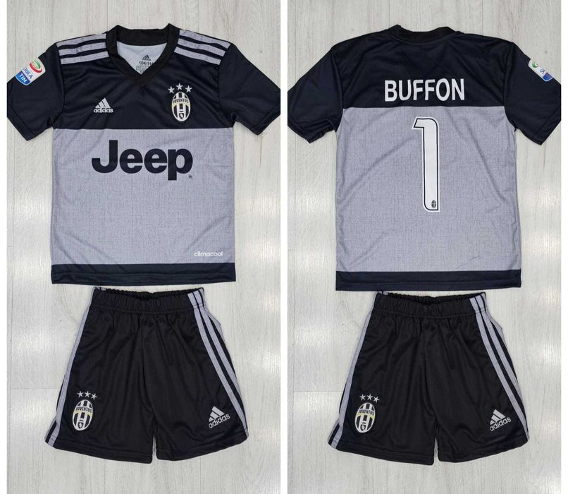 Футболни тениски