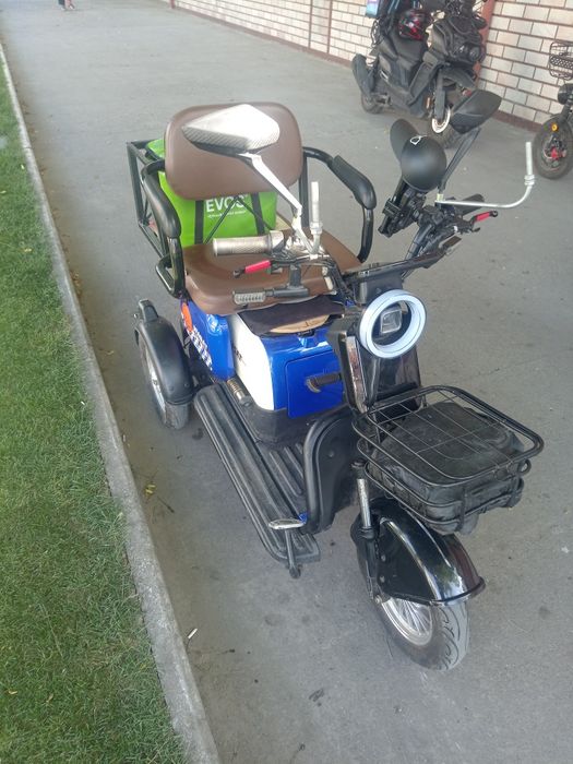 Elektro velik 3 gldrakli sotiladi