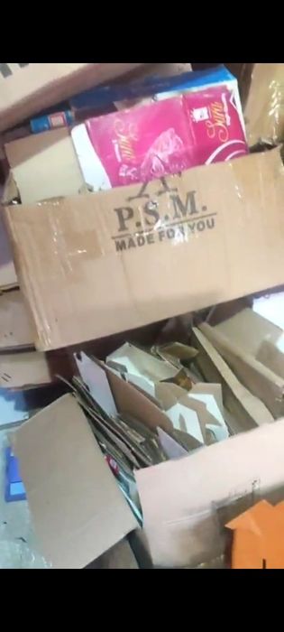 Отдам даром макалатуру