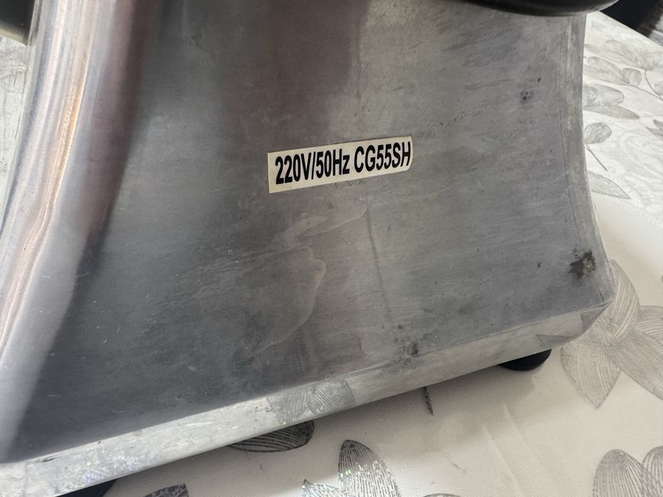 Электрическая тёрка для сыра Liloma CG55SH