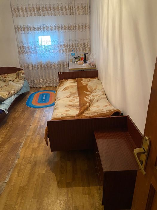 Подселение парень