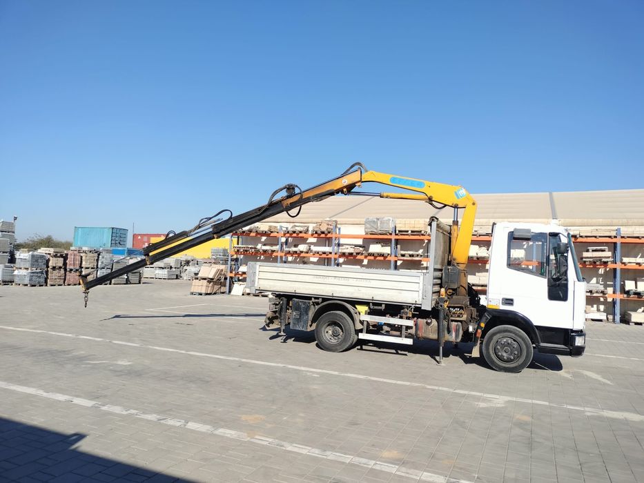 **Iveco Eurocargo basculabil cu macara**