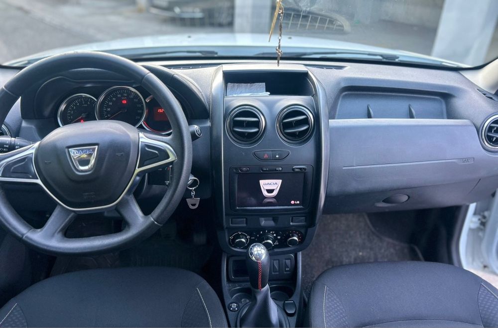 Dacia Duster 2017, 1.6+GPL