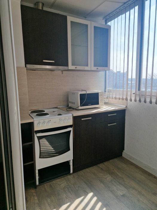Дава се под наем Тристаен апартамент в Димитровград - 58 кв.м за 199.41 € - Снимка #3