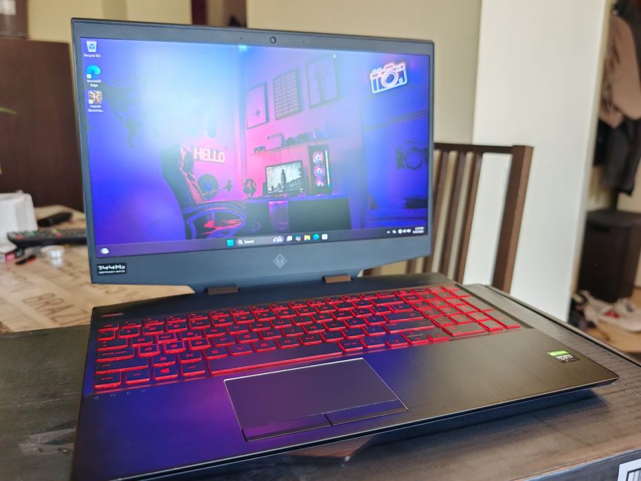 Laptop gaming Hp Omen 15/i5-9300h/RTX 2060 6 gb/16 gb ram/512 SSD/1 tb HDD/144 HZ