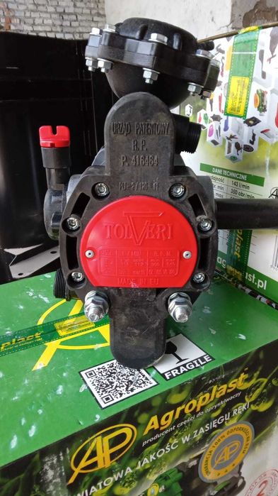 насос опрыскиватель насос