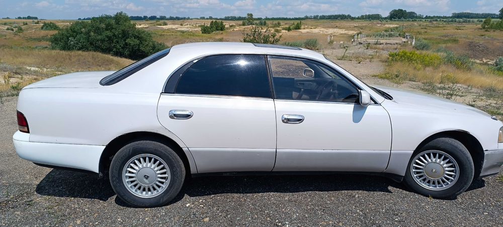 Продам Toyota Crown Majesta