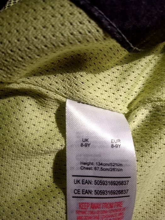 Яке - пролетно, 8-9 г.