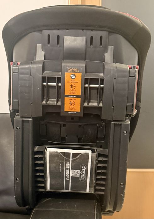 Scaun auto cu prindere isofix sau fără Peg Perego