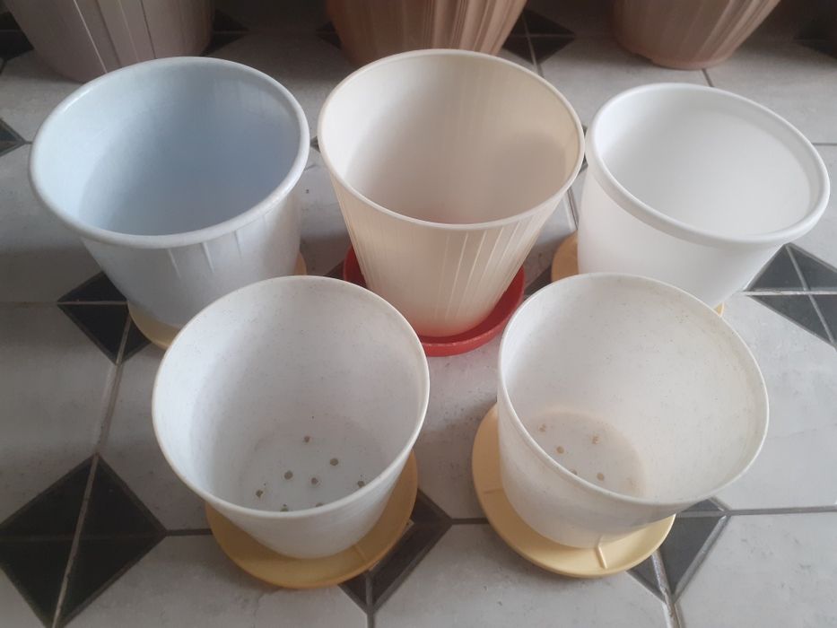 Продается цветочные горшки