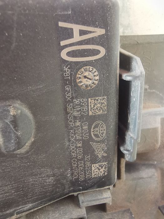 Сензор за отваряне на багагник Toyota RAV 4 /2018