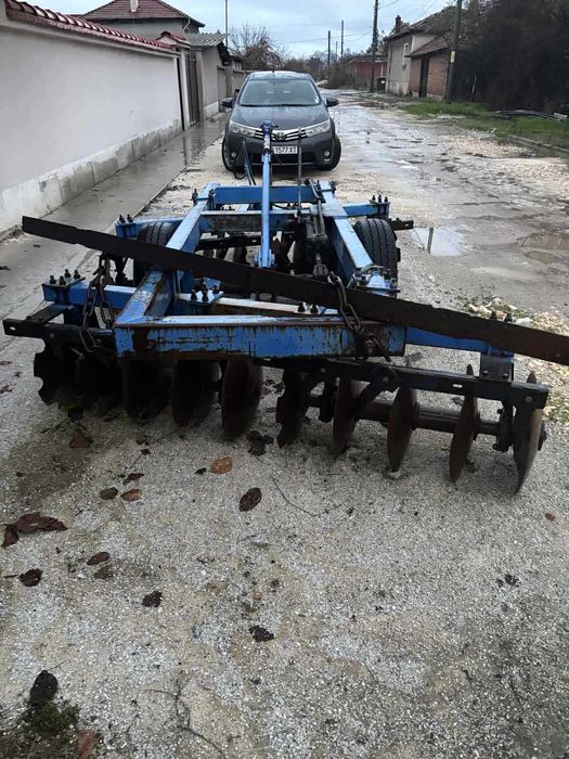 Прикачена дискова брана