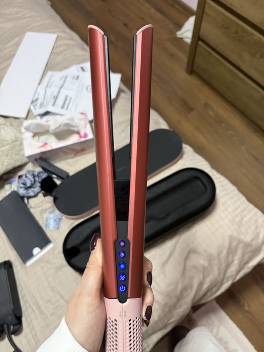 Dyson Airstrait HT-01