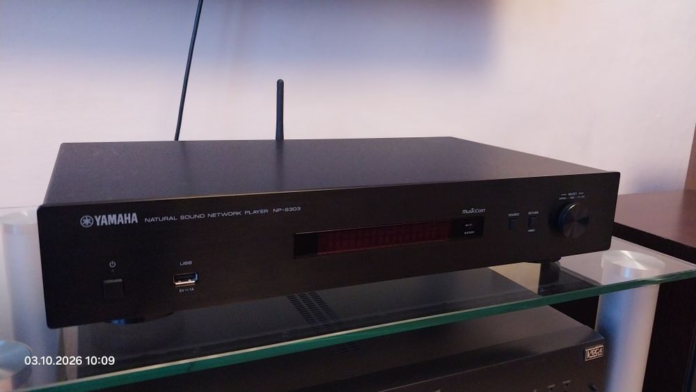 YAMAHA NP-S303 Hi-Fi сетевой проигрыватель стриммер
