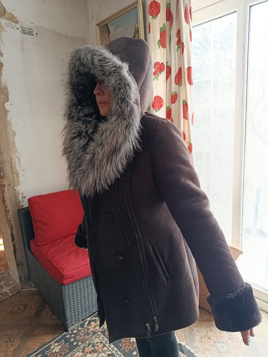 продам  дублёнку  натуральная мех песец