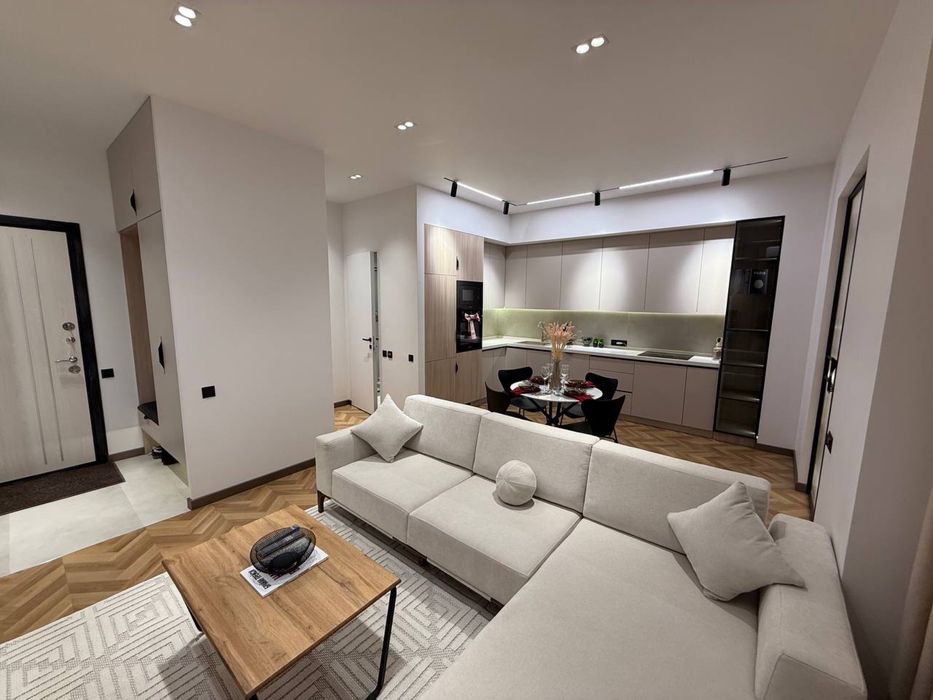 ЖК Акай сити сдаётся 2х ком-я квартира в центре Ташкента.