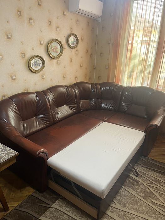 Ъглов диван с два фотьойла  и табуретка