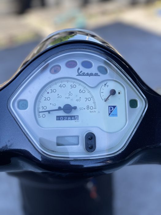 Vand piaggio vespa lx 50 inmatriculat