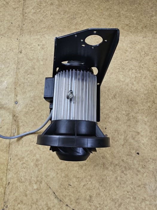 Продаётся электродвигатель