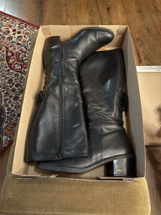 Ботуши 38 номер черни