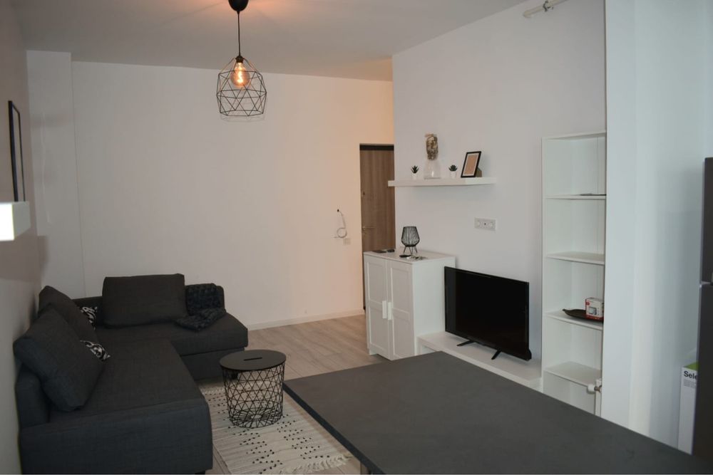 Închiriez apartament Militari Rezidence