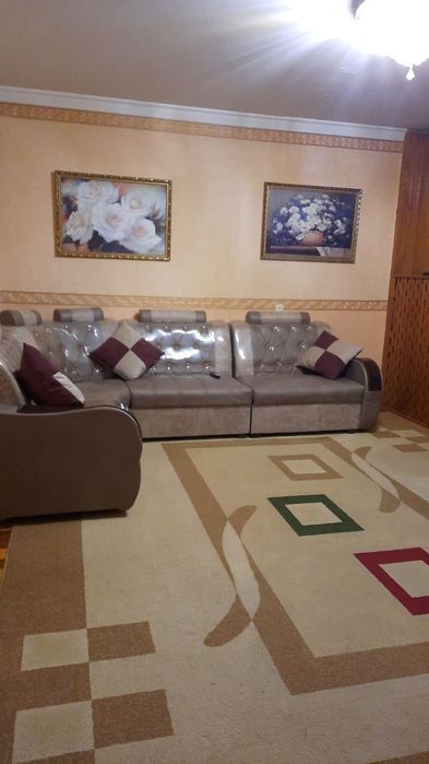 Продаётся Юнусабад 7кв 4/3/4