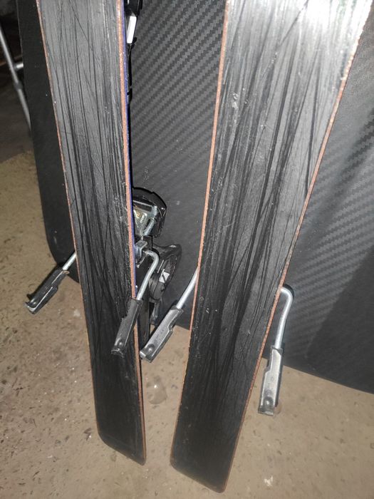 Schiuri Salomon 120cm