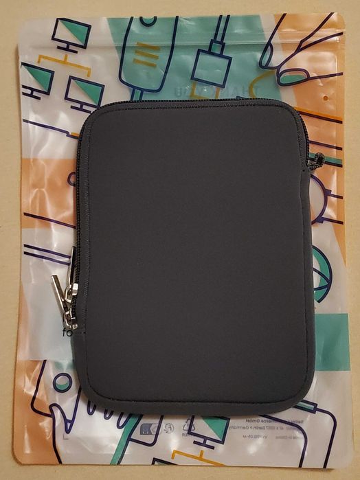 Husă nouă pentru ebook reader de 6"