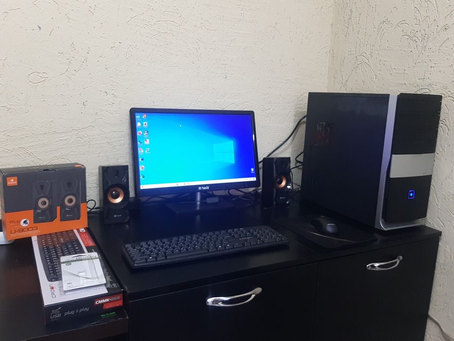 Компьютер i5 Windows 10/Core i5/SSD256GB/Озу 4ГБ/Монитор 20° Компютер