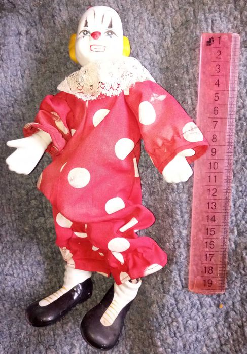 Играчка клоун с порцеланова глава