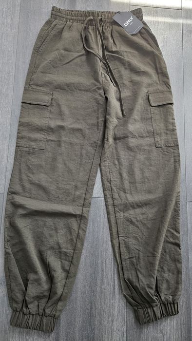 Pantaloni dama vascoza Noi cu eticheta- Only  XS