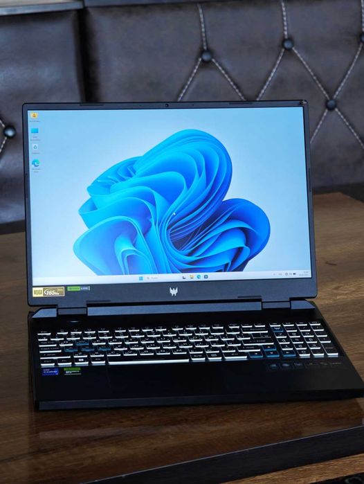 Acer Predator Helios 16 i9 13gen