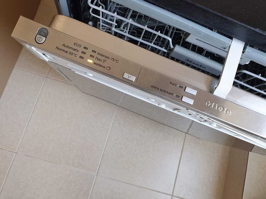 Miele - Auto Open - QuickPowerWash - Съдомиялна - Пълно Вграждане 60см