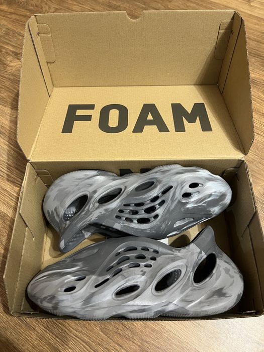 Adidas Yeezy Foam Runner RNR (MX Granite) 40 2/3