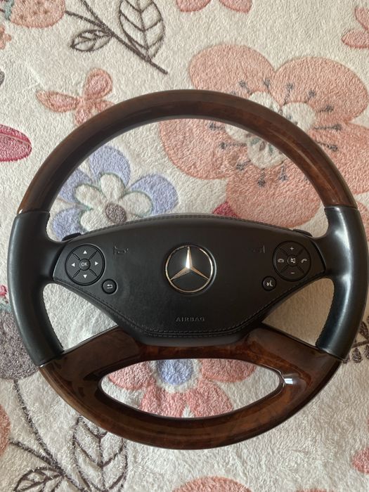 Волан за мерцедес w221