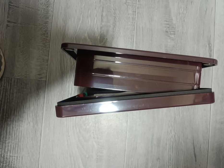 Дверца для кошек, кошачья дверь и двери