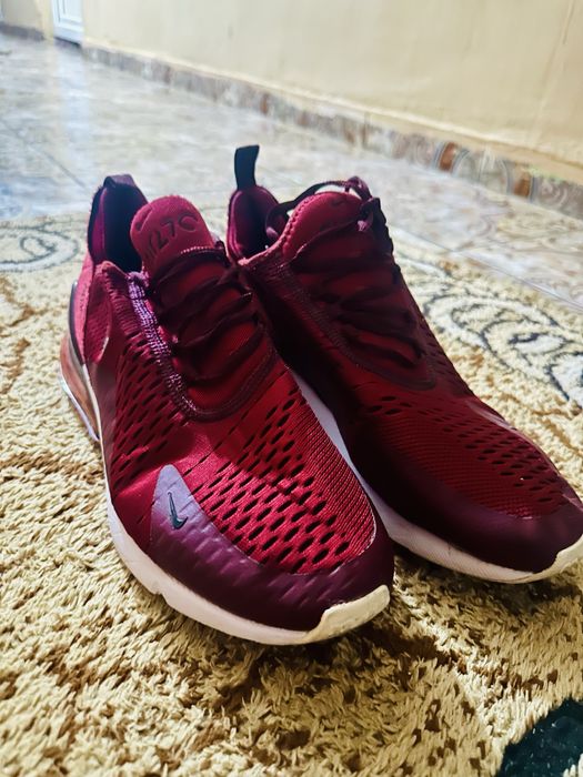Vand   Nike Air max 270
