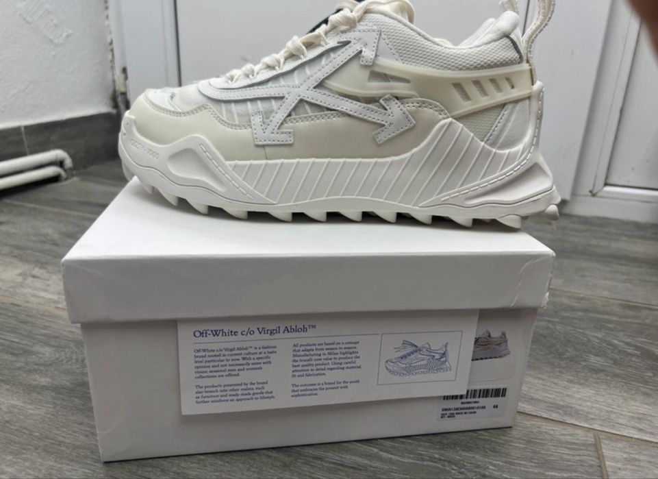 Adidasi/ Sneakersi Off White Odsy 1000