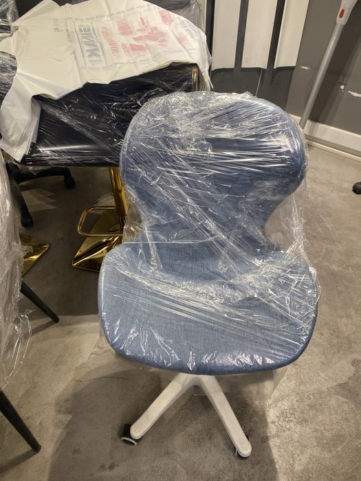 Стул- ракушка спочно продам